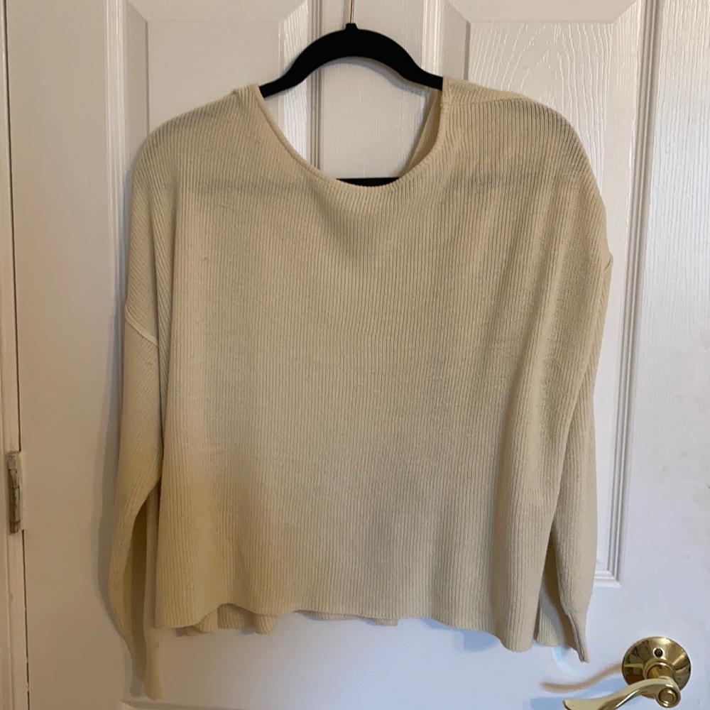 Knit sweater
